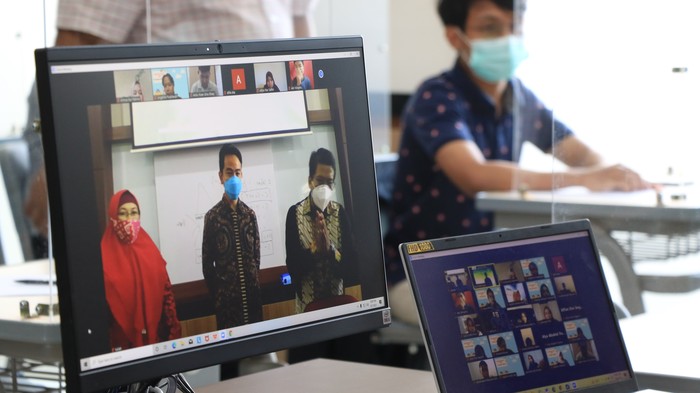 Perkuliahan tatap muka di Universitas Sebelas Maret (UNS) Solo