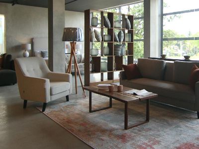 Potret Pameran Furnitur Unik Berkonsep Hemat Energi