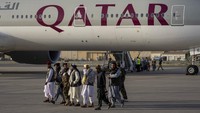 Terkait evakuasi terbaru ratusan warga sipil ini, tidak disebutkan lebih lanjut apakah ini mencakup ratusan warga sipil yang terjebak selama berhari-hari di bandara Mazar-i-Sharif karena pesawat charter yang mereka sewa tidak boleh terbang meninggalkan Afghanistan.