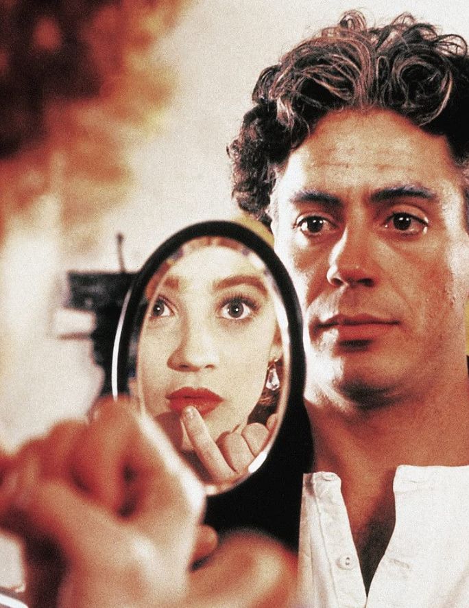 Film-film komedi yang dimainkan Robert Downey Jr.