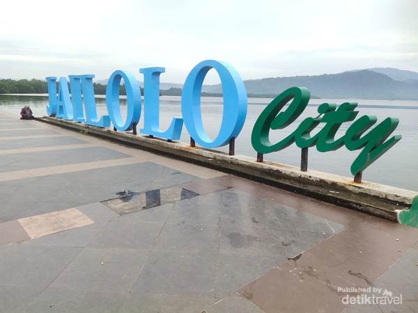 Tulisan Jailolo City untuk Spot Foto Turis