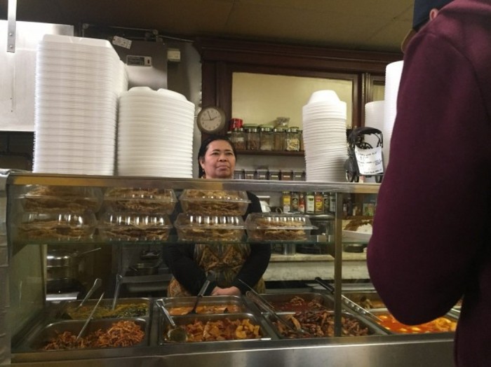 Kisah Warung Makan Surabaya yang Jadi Favorit di Amerika