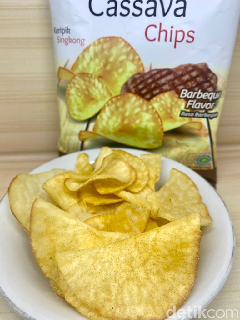 3 Keripik Singkong Rasa BBQ, Mana yang Paling Renyah Gurih?