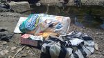 Belum Usai soal Ribuan Ikan Mati, Sungai Dengkeng Kini Penuh Sampah