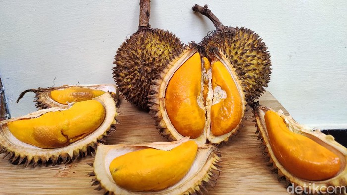 Berburu Buah Lai di Jakarta, Durian Oranye yang Enak dan Kaya Manfaat
