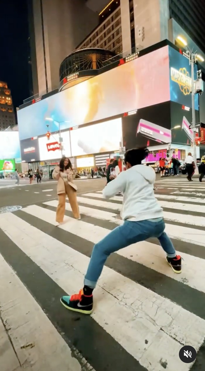 Denny Sumargo Heboh di New York, Begini Gayanya Kalau Kulineran Denny Sumargo Heboh di New York, Begini Gayanya Kalau Kulineran