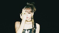 Aku ingin menunjukkan sisi keren dalam diriku melalui single album ini, kata Lisa. Foto: dok. Instagram Jisoo Blackpink @sooyaaa__