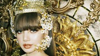Perempuan bernama lengkap Lalisa Manoban itu mengeluarkan dua lagu berjudul Lalisa dan Money. Foto: dok. Instagram Jisoo Blackpink @sooyaaa__