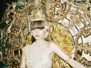 Potret Menawan Lisa BLACKPINK yang Baru Rilis Debut Solo