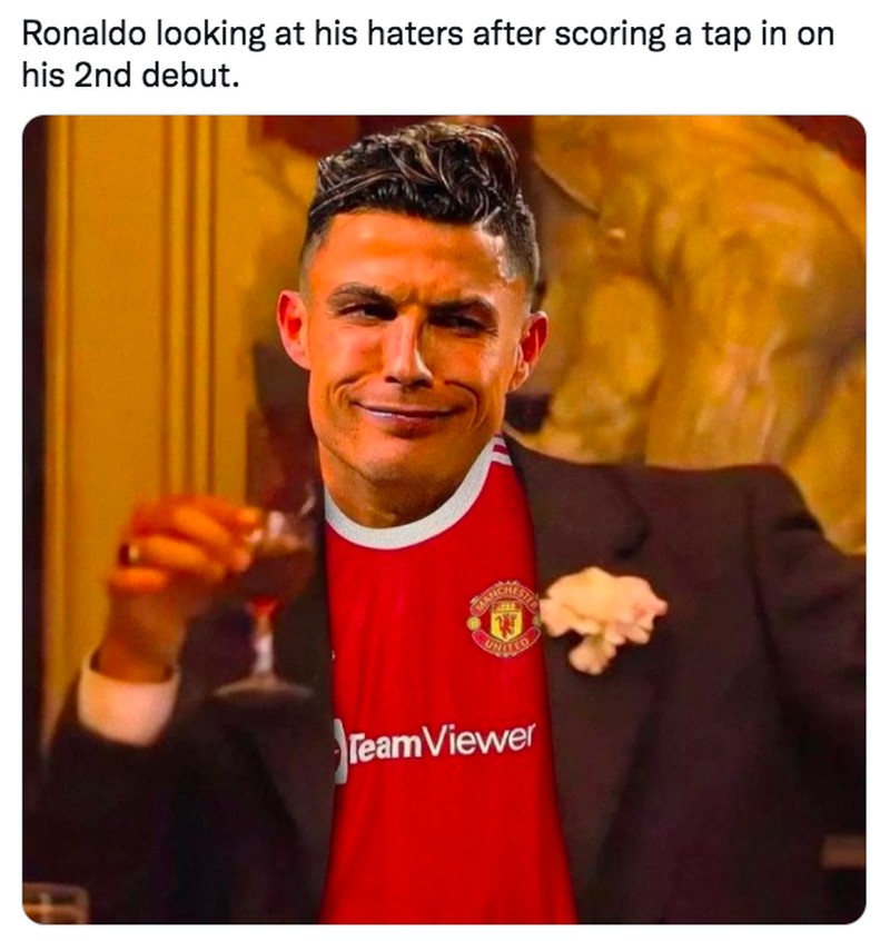 Meme Ronaldo Perkasa Usai Tampil Perdana bersama Manchester United
