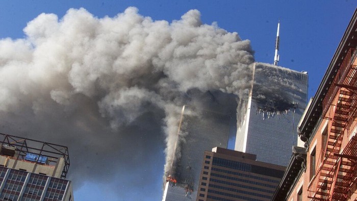 11 September 2001, tepat 20 tahun yang lalu, dua pesawat yang dibajak menabrak menara kembar World Trade Center (WTC).