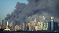 Akibat dari serangan 9/11 masih terasa hingga saat ini. Pengejaran AS terhadap Osama Bin Laden menyebabkan invasi ke Afghanistan, tempat Al-Qaeda berlindung, pada tahun 2001.