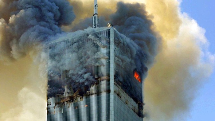 11 September 2001, tepat 20 tahun yang lalu, dua pesawat yang dibajak menabrak menara kembar World Trade Center (WTC).