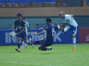 Persita Vs Persib: Maung Bandung Menang 2-1