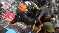 Foto: Identitas korban adalah Ahmad Saubari (42), Siti Khadijah (33), dan SF, anaknya yang berusia 6 tahun. (Emergency Banua Rescue)