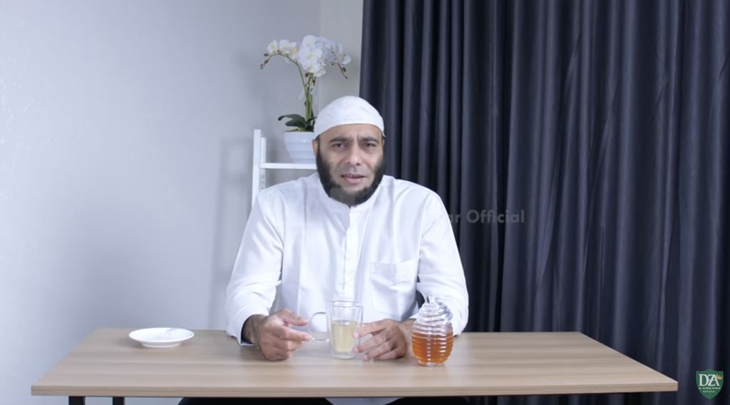 Selain Menyehatkan, dr Zaidul Akbar Ungkap Keberkahan Air Madu