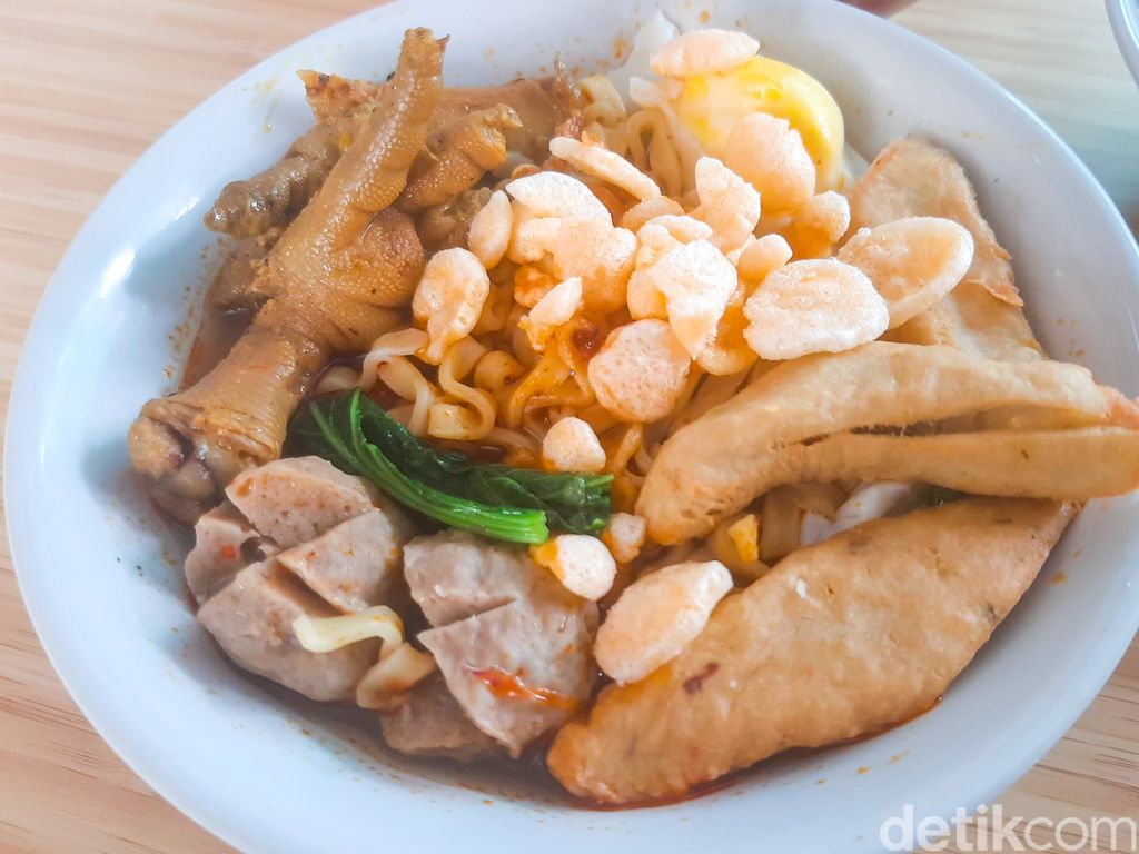 Warung Indomie Kekinian Hadir di Depok. Tawarkan Sensasi Self Service.