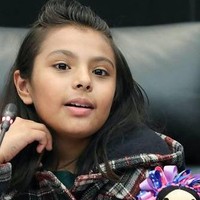 Banyak anak seusia Adhara yang mulai mengenali sistem tata surya. Namun Adhara sudah bercita-cita dan mempelajari bagaimana caranya untuk bisa mengeksplornya. Gadis cilik tersebut bahkan punya rencana untuk menjadi astronot hingga menjajah planet Mars. Foto: Instagram @adhara_perez11