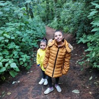 Adhara memang sudah terlihat berbeda sejak kecil. Dilansir Dailystar, di usia tiga tahun Adhara sudah belajar membaca, menyusun 100 potongan puzzle, dan belajar aljabar. Untuk mengisi waktu luang, dikatakan jika ia senang mempelajari tabel periodik. Foto: Instagram @adhara_perez11