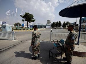 Taliban Tahan Puluhan Orang yang Coba Tinggalkan Afghanistan
