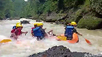 Foto Arung Jeram Adrenalin dari Toraja Utara