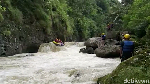 Foto Arung Jeram Adrenalin dari Toraja Utara