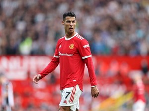 Ronaldo Lewatkan Tradisi Nyanyi-nyanyi di MU, Pilih Berpidato