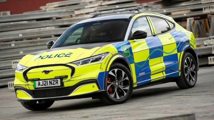 Ford Mustang Mach-E milik London Metropolitan Force