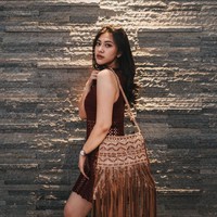 Mantan asisten Ashanty, Resiah Lim juga memiliki paras yang cantik. Karena kecantikannya itu, Resiah sukses mencuri sorotan netizen. Tak hanya itu saja, Resiah juga memiliki tubuh langsing yang banyak diidamkan oleh para wanita. Foto: Instagram