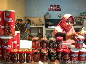 Harga Cabe Anjlok Kelompok Petani Wanita Ini Olah Cabe Jadi Abon dan Sambal