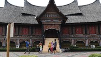 Diketahui dua wahana di Taman Mini Indonesia Indah (TMII) kembali dibuka di tengah pemberlakuan PPKM level 3 di Jakarta. 