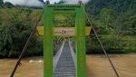 Magic! Jembatan Gantung Mamasa Sudah Bersalin Rupa