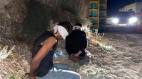 Diketahui, otoritas Israel berhasil menangkap kembali 4 dari 6 tahanan Palestina yang kabur dari penjara dengan keamanan ketat awal pekan ini. Insiden kaburnya para tahanan Palestina ini membuat Israel mengerahkan perburuan besar-besaran dan membentuk komisi khusus untuk melakukan penyelidikan. Israeli Police via AP Photo.