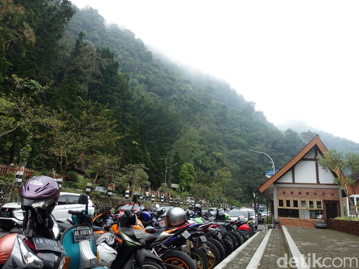Kawasan Kaliurang diserbu wisatawan