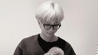 Kim Namjoon adalah salah satu penerima Order of Cultural Merit (Flower Crown), penghargaan tertinggi buat sosok di bidang budaya dan seni yang sudah mempromosikan budaya nasional dan juga berkontribusi buat pembangunan nasional. Member BTS lain juga menerima penghargaan yang sama. (Foto: dok. Twitter BTS)