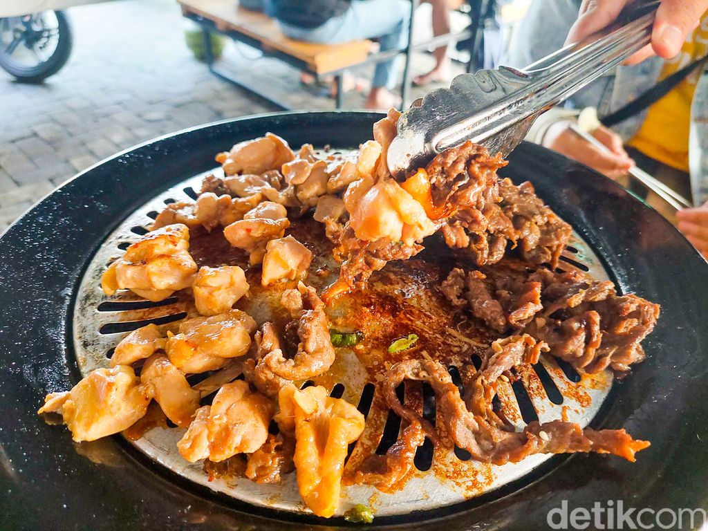 Korean BBQ Murah di Depok. Harganya Hanya Rp 99 Ribu untuk 4 Orang.