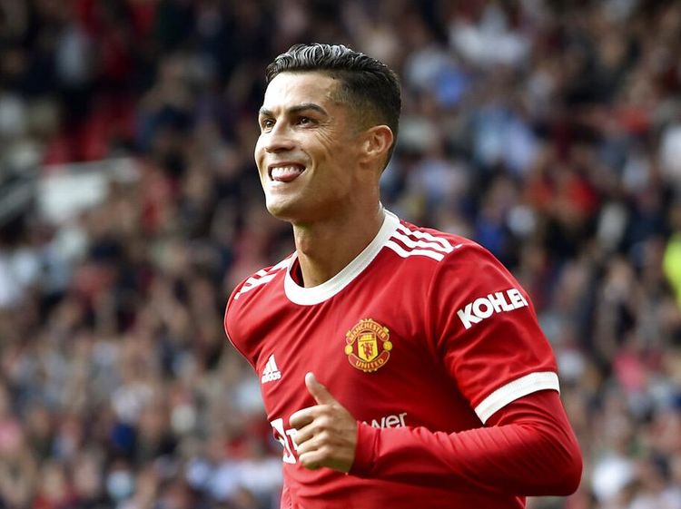 Lihat Lagi Semringahnya Ronaldo Kembali Merumput di Old Trafford