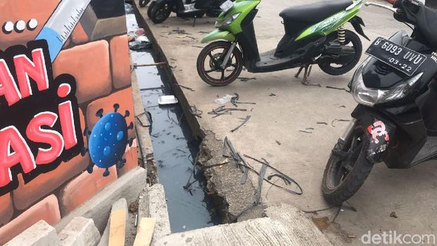 Lokasi gos tempat Anies Baswedan terpesok saat tinjau vaksinasi di Tugu Selatan, Koja, Jakut