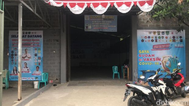 Lokasi got tempat Anies Baswedan terperosok saat tinjau vaksinasi di Tugu Selatan, Koja