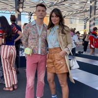 Luna Maya juga berfoto bersama Thomas Doherty, pemeran Max Wolfe di serial Gossip Girl terbaru. (Foto: Dok. Coach)