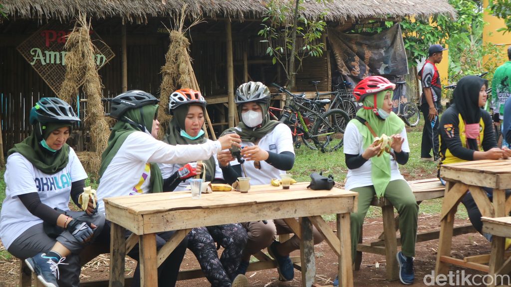 Makan Getuk dan Ngopi  Gratis di Kampung Budaya Piji Wetan Kudus