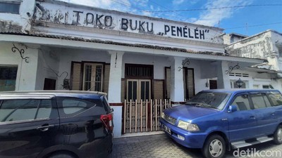 Melacak Jejak Soekarno di Toko Buku Tertua Surabaya