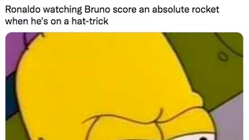 Meme fans yang yakin Ronaldo bakal hattrick andai saja Bruno Fernandes tidak mencetak gol. Foto: (Twitter)