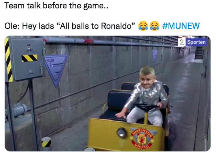 Meme Ronaldo Tampil Perdana Bersama Manchester United