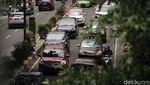 Padatnya Kendaraan di Jalan Dago Bandung Saat Akhir Pekan
