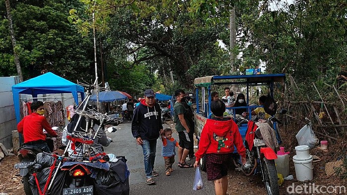 Pasar Minggu Cibiru Bandung.