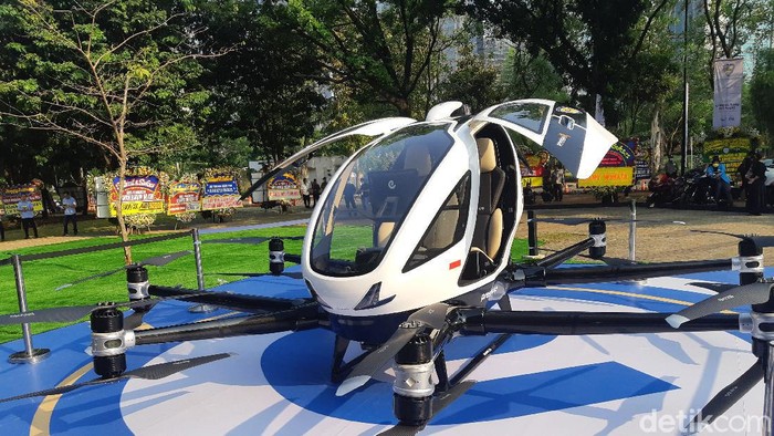 Taksi Terbang EHang 216 seharga Rp 8  miliar