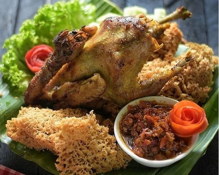 20 Ayam Goreng Jawa Gurih Manis Ada di Sini! 20 Ayam Goreng Jawa Gurih Manis Ada di Sini!