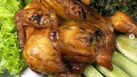 Di Instagram @dapurlina_ kamu bisa pesan ayam goreng Jawa dalam porsi potongan maupun porsi ayam utuh. Dijamin bisa puas makan bareng keluarga. Ayam goreng Jawa juga tersedia dalam kemasan frozen.Foto : Instagram @dapurlina_