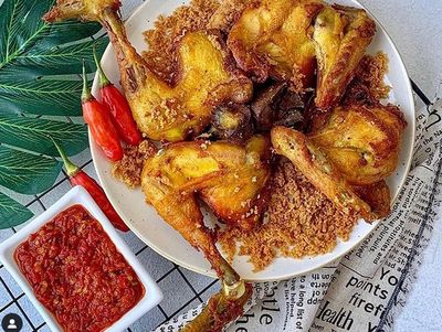 20 Ayam Goreng Jawa Gurih Manis Ada di Sini!